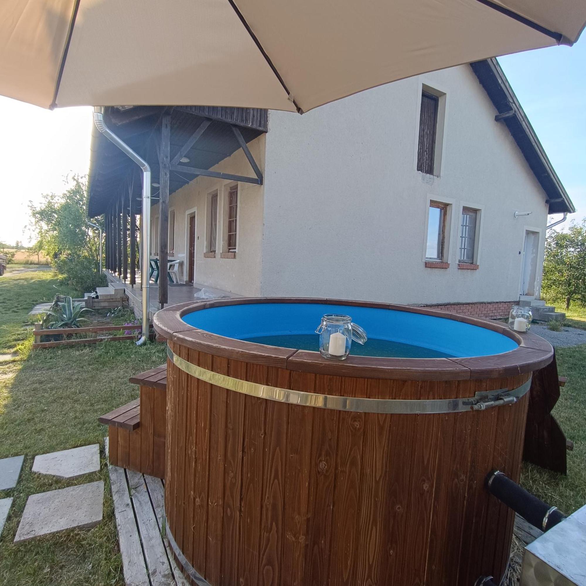 Napkelte Vendeghaz Apartment Szeged Bagian luar foto
